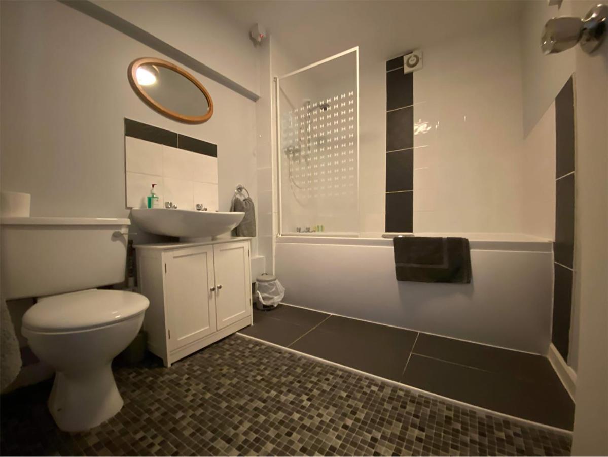 Crown & Anchor Bed and Breakfast Grantham Εξωτερικό φωτογραφία